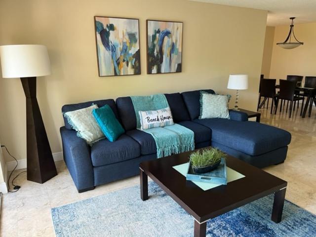 Apartmán Renovated 2/2 Unit At Yacht Club/Aventura Exteriér fotografie