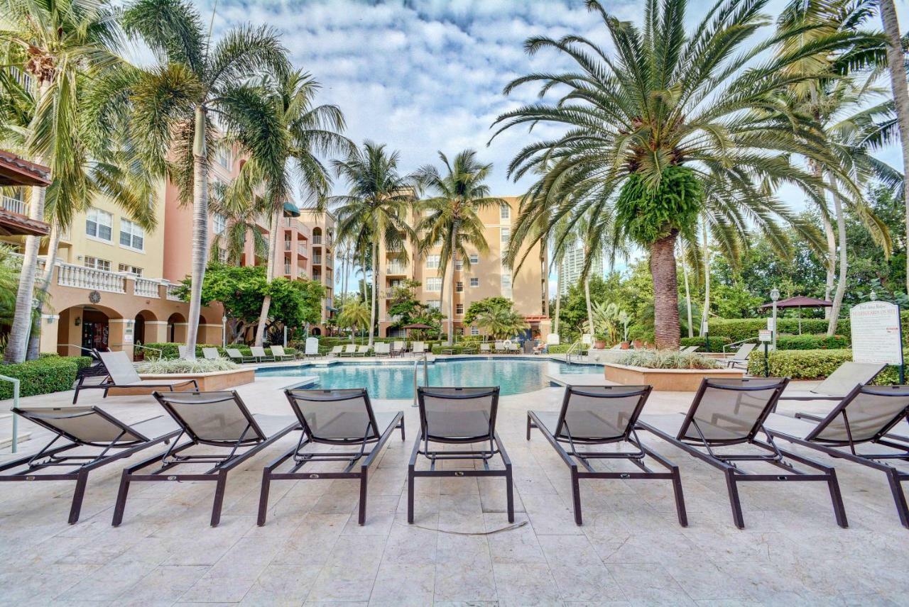 Apartmán Renovated 2/2 Unit At Yacht Club/Aventura Exteriér fotografie