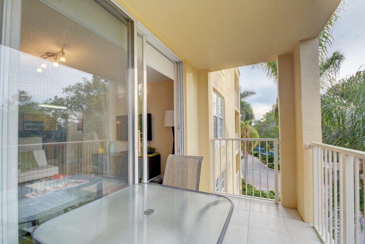 Apartmán Renovated 2/2 Unit At Yacht Club/Aventura Exteriér fotografie
